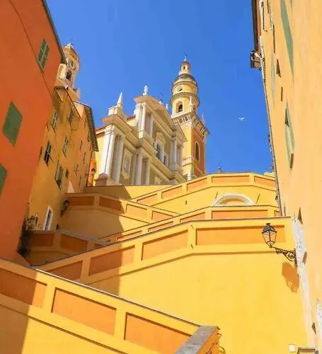 2 Pieces Proche Monaco - Parking Prive *