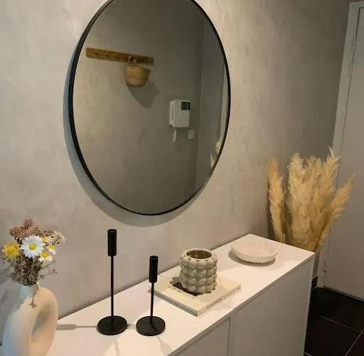 Apartment 2 Pieces Proche Monaco - Parking Prive Menton